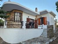 Mikri Vrisi Guest House - B&B Perivólia