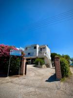 Serenity Apartment - B&B Yerakini