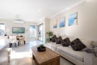 Elegant Retreat in Griffin: a stylish getaway - Bed and Breakfast Girvan