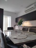 Luxury Apartment - Two Bedrooms - St Pauls Bay - Chambres d'hôtes San Pawl il-Bahar