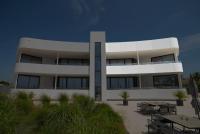 Appartamento Premium con 3 Camere da Letto e Balcone