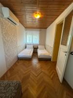 Emília apartman - Ferienwohnung Balatonszemes