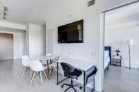 Downtown Toronto Condo Suite next to Eaton Centre - Chambres d'hôtes Toronto