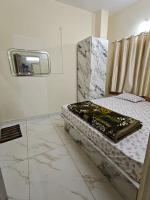 Kalpavrukksha Luxury Service Apartment Unit 1 - 2 BHK Fully Furnished - Chambres d'hôtes Chikmagalūr