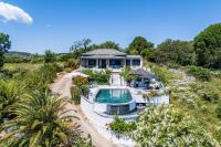 Marbury Heights Skopelos Town Pool Villa Secluded & Stunning - Bed and Breakfast Skópelos