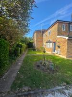 Charming village apartment in Surrey - Ferienwohnung Shepperton