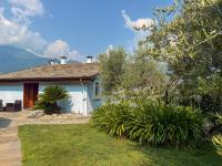 Villa Martino Private Pool & Stunning Lake Como View - B&B Olgiasca