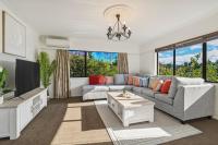 Central City Retreat-Spacious 4 Bedroom Home - Chambres d'hôtes Rotorua