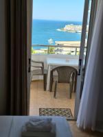 Peaceful Sea View Apartments - B&B Santi Quaranta