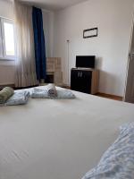 Cozy apartment close to the city centre - B&B Hunedoara