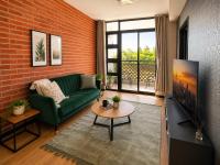 The Vantage Next 2 Starbucks Rosebank & Gautrain - Bed and Breakfast Johannesburg