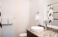 Selkirk Snug by Revelstoke Vacations - B&B Revelstoke