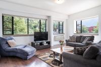 Selkirk Snug by Revelstoke Vacations - B&B Revelstoke