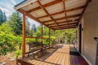 Scenic Views! Riverfront Kalama Home, Pets Welcome - B&B Kalama