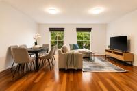 Leafy Family 2BR - Private Patio by South Melbourne Market - B&B Melbourne