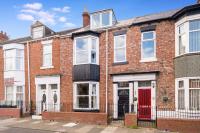 4BR South Shields Stay Sleeps 8 by Stay With Us - Ferienwohnung West Yeo