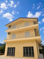 Rrapi Apartments - B&B Tragjas