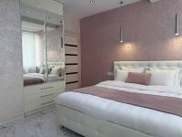 Sky High Living in a Modern 1-Bedroom Retreat - Ferienwohnung Chişinău