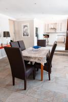 Casa Nossa Stay- Big Modern Home near Ferndale on Republic mall - Chambres d'hôtes Johannesbourg