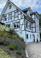 Kleine Villa - 20 Personen - 10 Schlafzimmer - 5 Bäder - Wellness - Sauna - 5 Sterne DTV - Chambres d'hôtes Elpe