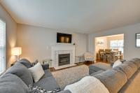 Near UNCC! Charlotte Family Retreat w/ Deck - Chambres d'hôtes Charlotte