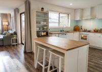 100m to Beach&Shop Spacious Pristine One Story Family Home - Chambres d'hôtes Batemans Bay