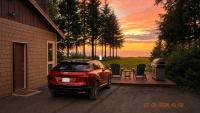Rustic Beach House w Views & Private Beach - B&B Sekiu