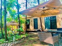 Bohemia, 50m to Beach, 2 Bedrooms, Sleeps 6-8 - B&B Ureki