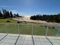 Ocean Shores Apartment 15 - Bring your own linen. - B&B South West Rocks