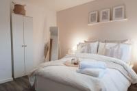 2 Bed Manchester Apartment with WiFi - Sleeps 4 - Ferienwohnung Manchester