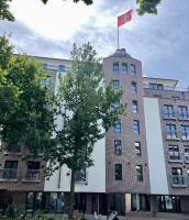 CLS Moderne City-Wohnung Hamburg mit Smart-TV, Nespresso Maschine inklusive Kapseln, Blick über Hamburg, Cafe im Haus, Bus gegenüber, Flex Check-In - Ferienwohnung Hamburg