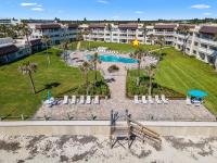 Chateau by the Sea 13C - B&B New Smyrna Beach