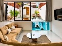 Uluwatu Dream Inn - Bed and Breakfast Padang
