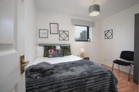 Stylish 2BR Flat Sleeps 4 with Parking Kinning Park - Ferienwohnung Glasgow