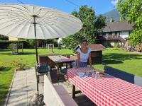 Sachserhof-Herz zuhause, Seele auftanken, für Familien und Paaren- Große Garten, Pool, Gratis Parken & Welan, Zentral gelegen in Kärnten zwischen Berge und Seen - B&B Sachsenburg