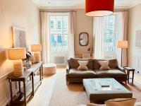 Stylish Georgian Main Door Apartment - B&B Edimburgo