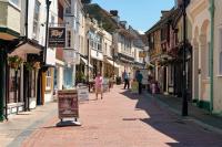 Convenient 3 bed in central Faversham with parking - B&B Kent