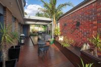 Quiet 2BR Villa | Parking | 15 min Airport & City - Chambres d'hôtes Melbourne