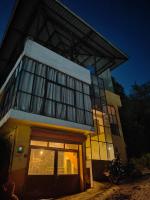 Oak Odyssey stay At maussoorie road - B&B Rājpur