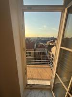Apartamento de 1 dormitorio con balcón