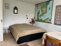 Home with Garden, Free Parking & 5 min from train - B&B Copenaghen