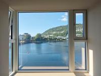 Modern and ocean view flat in city - Ferienwohnung Bergen