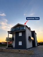 Apartment Tuna - B&B Srima