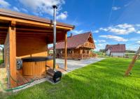 Domek z sauną i jacuzzi Leśny Azyl - Mosna - B&B Mosna