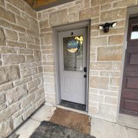 Elora, 2 bedroom Close to Downtown - Diamond in the Rough - B&B Elora