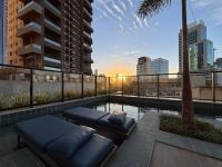 Azure um local de sofisticação em meio onde tudo acontece. - B&B Goiânia