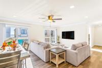 Seashore Dreams B - Upper Unit - B&B Newport Beach