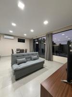 Lindo e espaçoso Studio de 50m2 com estacionamento - Bed and Breakfast Foz do Iguaçu