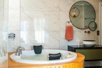 Villa Kumru Luxury Vacation Experience with a Sea View in Kalkan - B&B Kaş