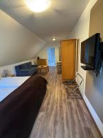 ManusFaktur Waldcafé und Hotel - Bed and Breakfast Nordhastedt